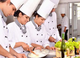 Benefits of Hotel Management & Catering Technology